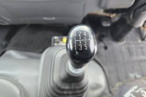 サムネイル: 平成24年　いすゞ　フォワード　４トンダンプ　Ｌゲート・電動コボレーン付（車検１年付）