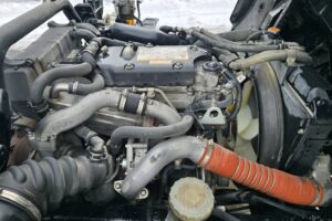 サムネイル: 平成24年　いすゞ　フォワード　４トンダンプ　Ｌゲート・電動コボレーン付（車検１年付）