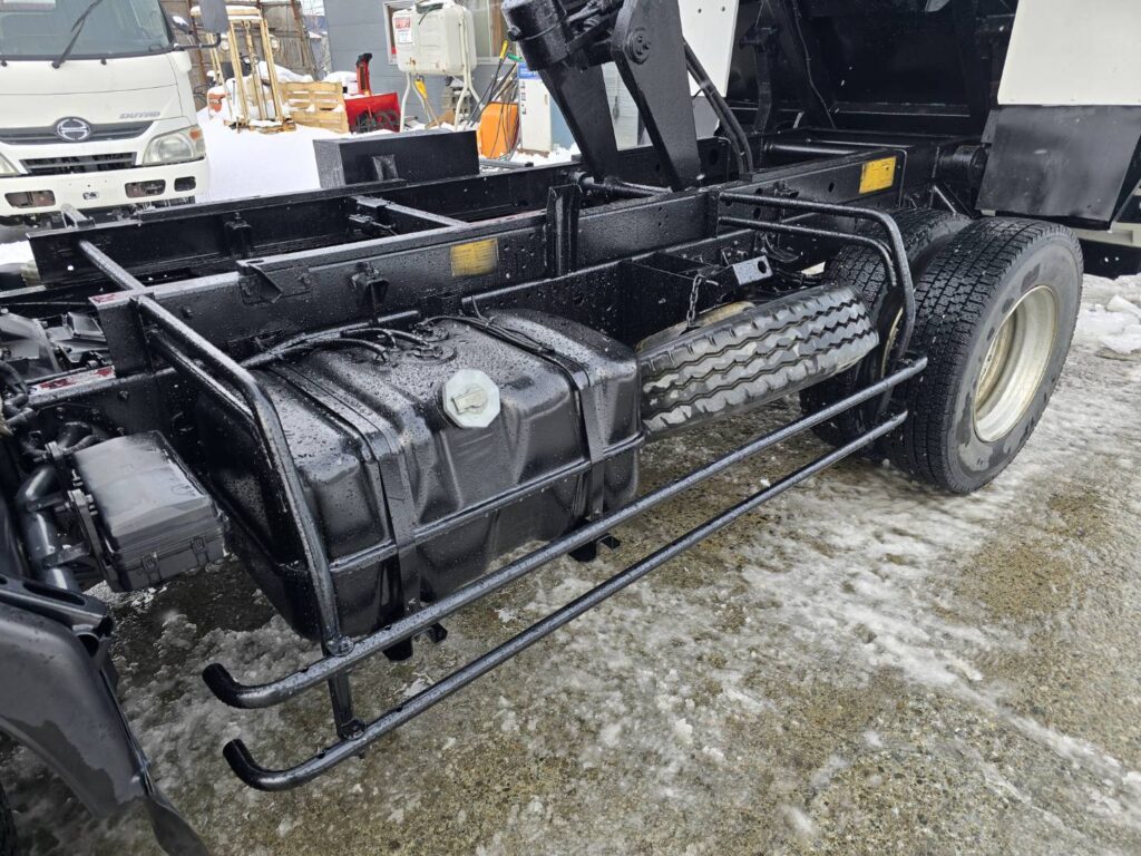 平成24年　いすゞ　フォワード　４トンダンプ　Ｌゲート・電動コボレーン付（車検１年付）