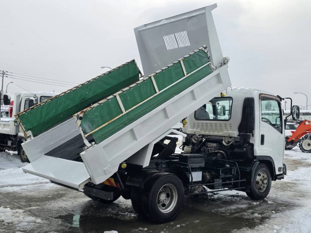 平成24年　いすゞ　フォワード　４トンダンプ　Ｌゲート・電動コボレーン付（車検１年付）