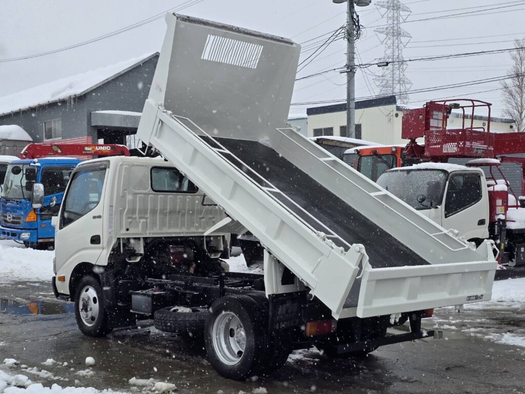 平成24年　日野　デュトロ　２トンダンプ　4DW・3方開き・コボレーン付・小型貨物（4ﾅﾝﾊﾞｰ）（車検1年付）