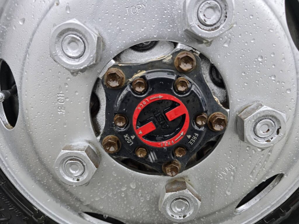 平成24年　日野　デュトロ　２トンダンプ　4DW・3方開き・コボレーン付・小型貨物（4ﾅﾝﾊﾞｰ）（車検1年付）