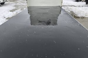 サムネイル: 平成24年　日野　デュトロ　２トンダンプ　4DW・3方開き・コボレーン付・小型貨物（4ﾅﾝﾊﾞｰ）（車検1年付）