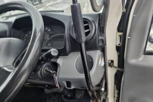 サムネイル: 平成24年　日野　デュトロ　２トンダンプ　4DW・3方開き・コボレーン付・小型貨物（4ﾅﾝﾊﾞｰ）（車検1年付）