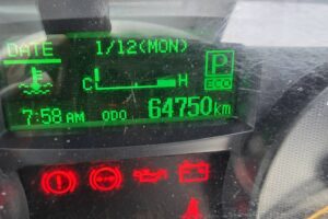 サムネイル: 令和2年　三菱　キャンター　３トン4段クレーン　ワイド超ロング　フックイン・ラジコン・差し違い（車検1年付）