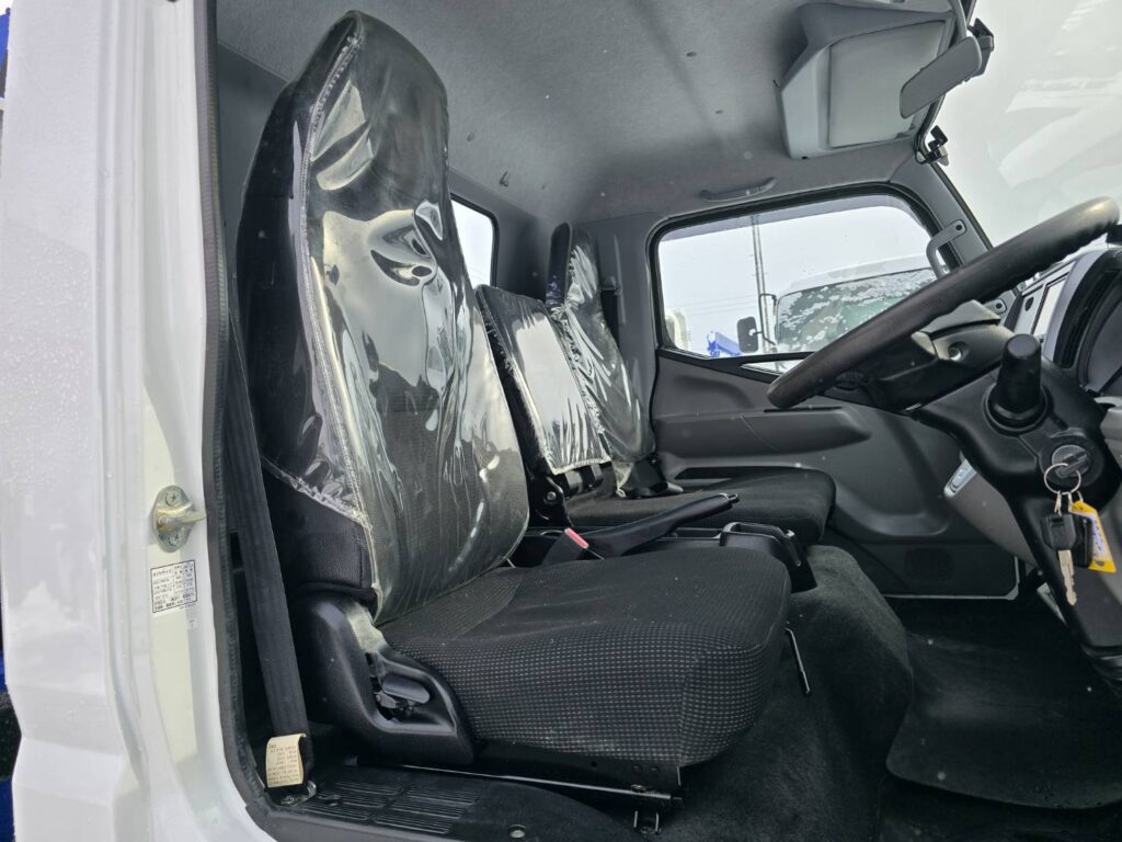 令和2年　三菱　キャンター　３トン4段クレーン　ワイド超ロング　フックイン・ラジコン・差し違い（車検1年付）