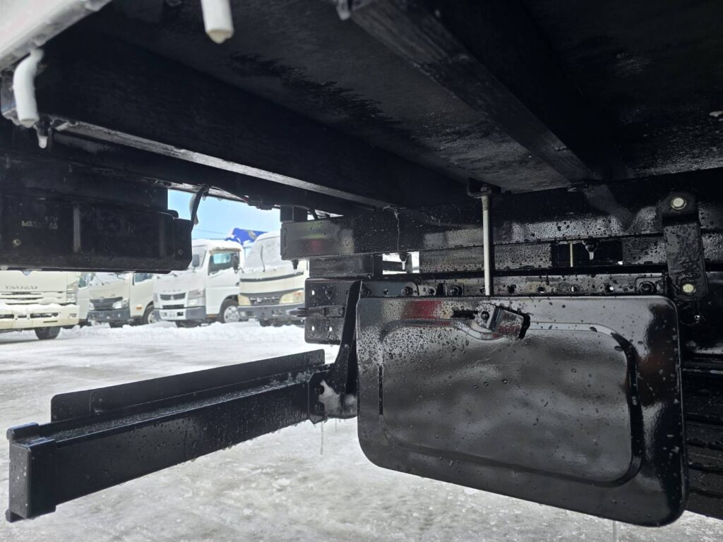 令和2年　三菱　キャンター　３トン4段クレーン　ワイド超ロング　フックイン・ラジコン・差し違い（車検1年付）