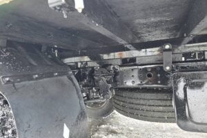 サムネイル: 令和2年　三菱　キャンター　３トン4段クレーン　ワイド超ロング　フックイン・ラジコン・差し違い（車検1年付）