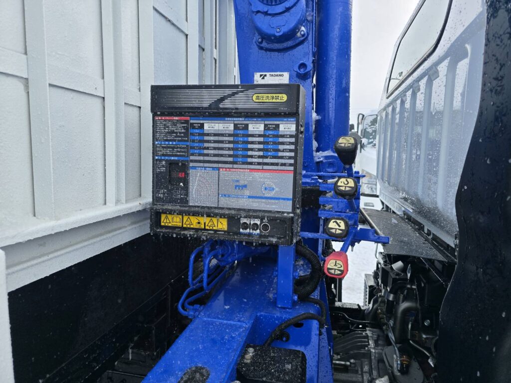 令和2年　三菱　キャンター　３トン4段クレーン　ワイド超ロング　フックイン・ラジコン・差し違い（車検1年付）