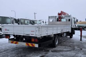 サムネイル: 平成30年　いすゞ　フォワード　４トン４段クレーンワイドロング　差し違い・ﾗｼﾞｺﾝ・ﾍﾞｯﾄﾞ付（車検令和8年10月）