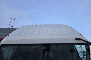 サムネイル: 平成30年　いすゞ　フォワード　４トン４段クレーンワイドロング　差し違い・ﾗｼﾞｺﾝ・ﾍﾞｯﾄﾞ付（車検令和8年10月）