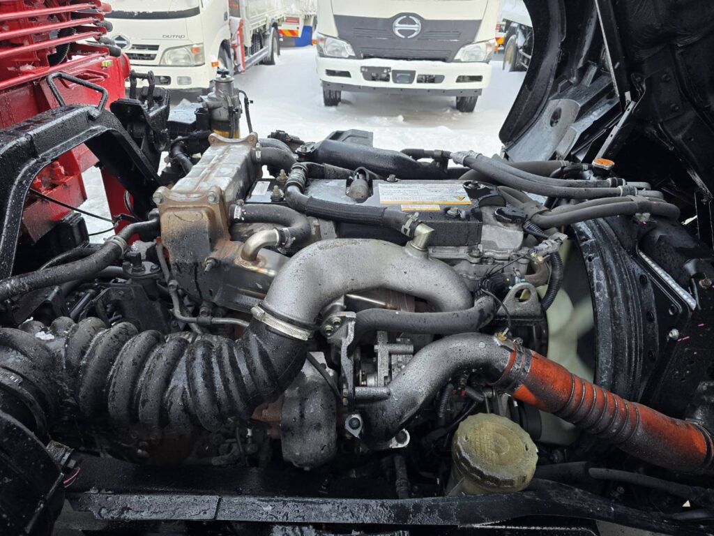 平成30年　いすゞ　フォワード　４トン４段クレーンワイドロング　差し違い・ﾗｼﾞｺﾝ・ﾍﾞｯﾄﾞ付（車検令和8年10月）