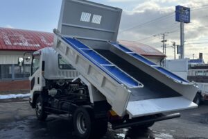 サムネイル: 平成24年　フォワード4トンLゲートダンプ　電動コボレーン　車検1年付