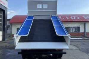 サムネイル: 平成24年　フォワード4トンLゲートダンプ　電動コボレーン　車検1年付