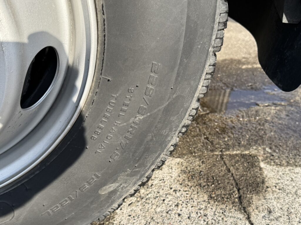 平成24年　フォワード4トンLゲートダンプ　電動コボレーン　車検1年付