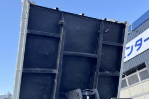 サムネイル: 平成24年　フォワード4トンLゲートダンプ　電動コボレーン　車検1年付