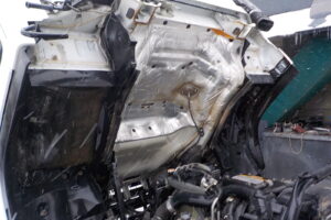 サムネイル: 平成26年　フォワード4ｔダンプ　★コボレーン★Ｌゲート★車検令和8年11月★