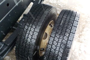 サムネイル: 平成26年　フォワード4ｔダンプ　★コボレーン★Ｌゲート★車検令和8年11月★