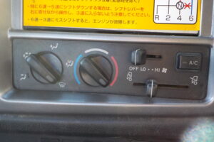 サムネイル: 平成24年　レンジャー 4ｔ4段クレーンロング　★フックイン★ラジコン★