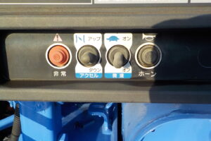 サムネイル: 平成24年　レンジャー 4ｔ4段クレーンロング　★フックイン★ラジコン★