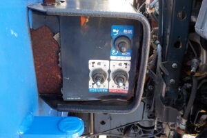 サムネイル: 平成24年　レンジャー 4ｔ4段クレーンロング　★フックイン★ラジコン★