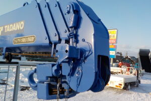 サムネイル: 平成24年　レンジャー 4ｔ4段クレーンロング　★フックイン★ラジコン★