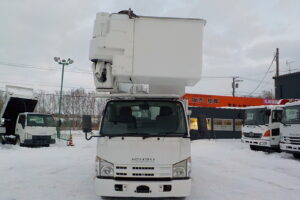 サムネイル: 平成24年　エルフ 14.5ｍ高所作業車　★電工仕様★絶縁バケット★ウインチ★車検令和8年3月★