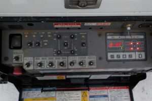 サムネイル: 平成24年　エルフ 14.5ｍ高所作業車　★電工仕様★絶縁バケット★ウインチ★車検令和8年3月★