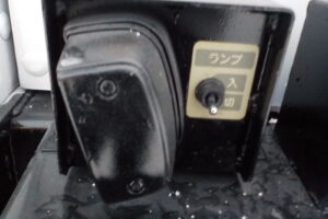 サムネイル: 平成24年　エルフ 14.5ｍ高所作業車　★電工仕様★絶縁バケット★ウインチ★車検令和8年3月★