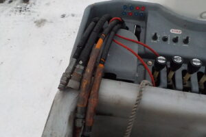 サムネイル: 平成24年　エルフ 14.5ｍ高所作業車　★電工仕様★絶縁バケット★ウインチ★車検令和8年3月★