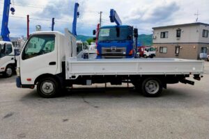 サムネイル: 平成23年式日野デュトロ2t平ワイドロング（車検１年付）