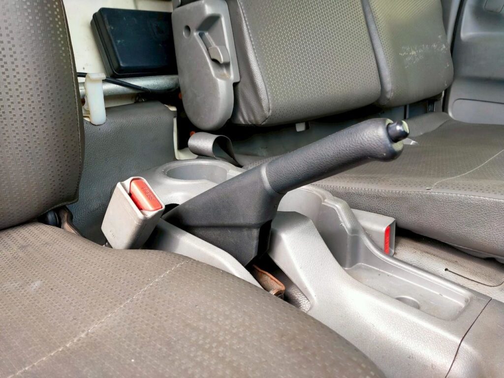 平成23年式日野デュトロ2t平ワイドロング（車検１年付）