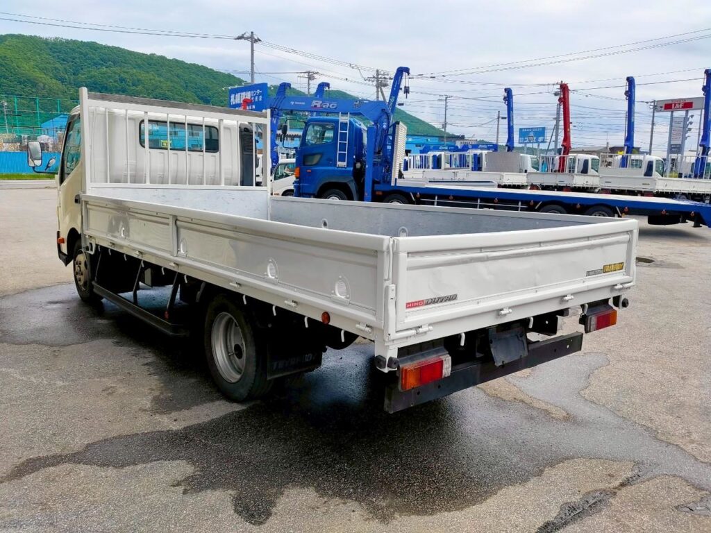平成23年式日野デュトロ2t平ワイドロング（車検１年付）