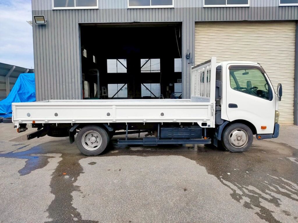 平成23年式日野デュトロ2t平ワイドロング（車検１年付）