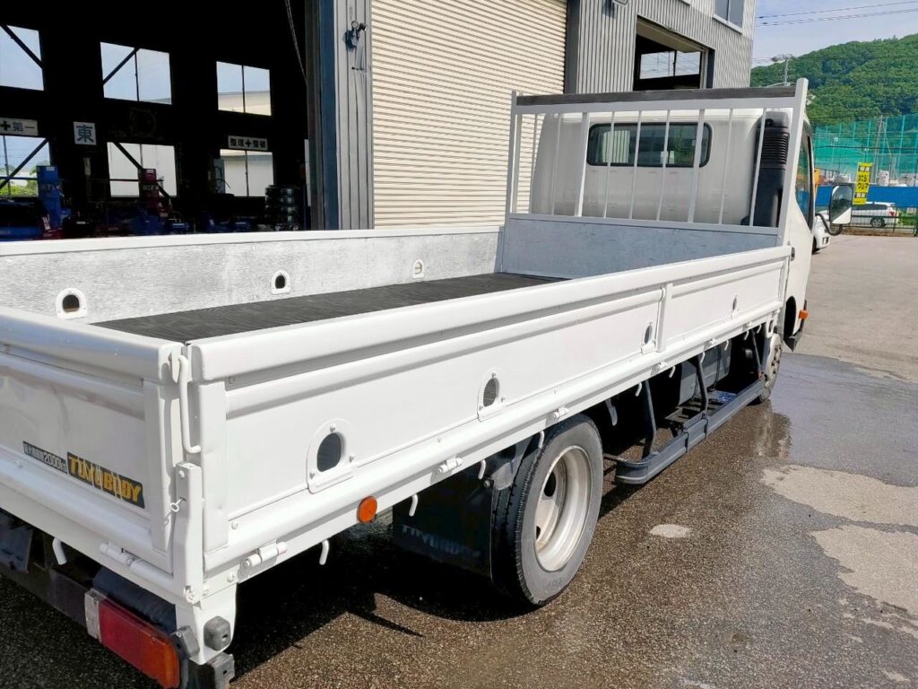 平成23年式日野デュトロ2t平ワイドロング（車検１年付）