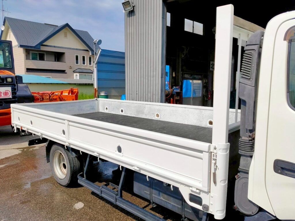 平成23年式日野デュトロ2t平ワイドロング（車検１年付）