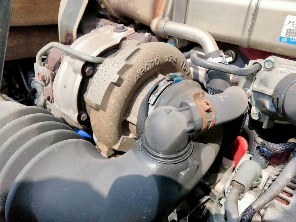 平成23年式日野デュトロ2t平ワイドロング（車検１年付）