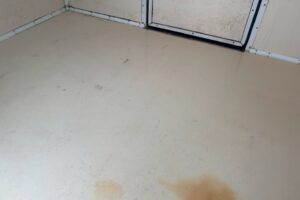 サムネイル: 令和１年　日野　デュトロ　３トンパネルバン　4WD　荷箱内仕切り付・左右サイドドア（車検1年付）