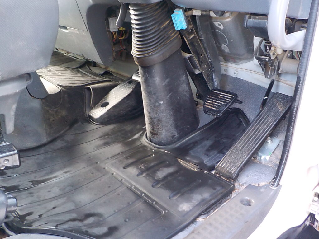 平成28年　フォワード 4ｔダンプ　★Ｌゲート★