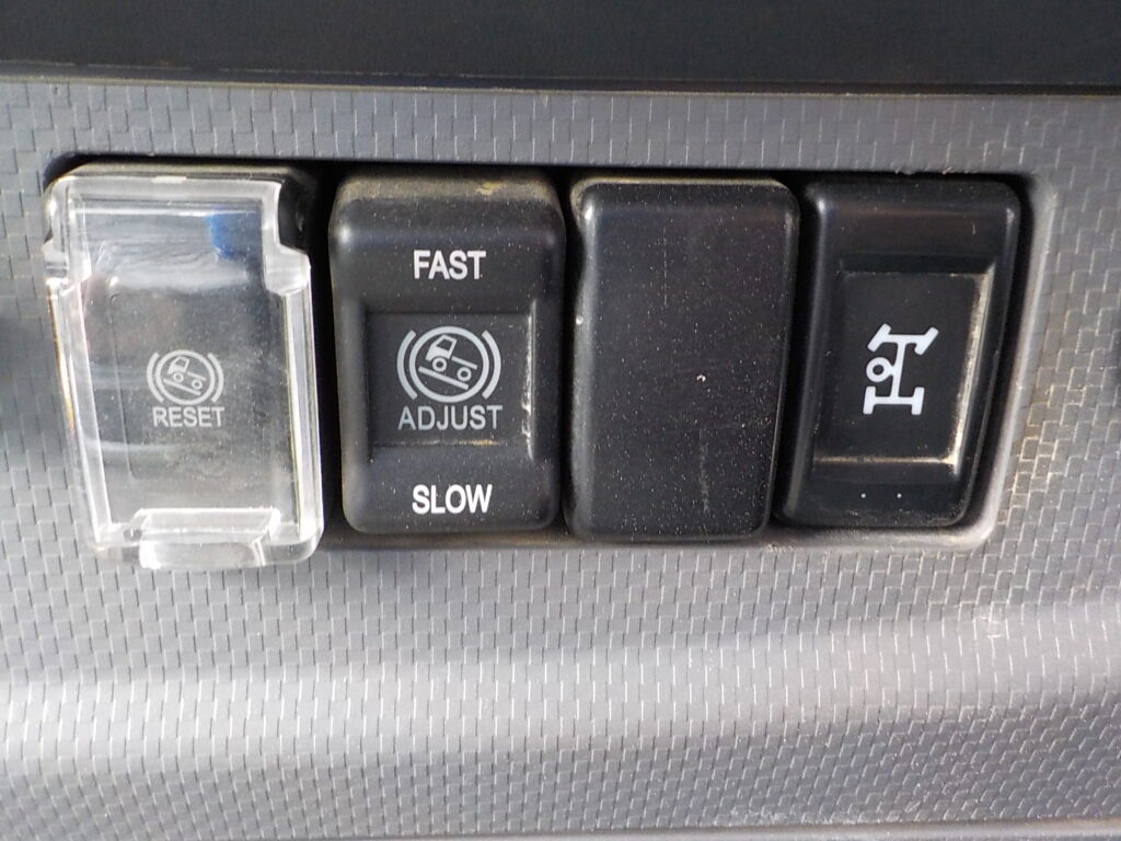 平成28年　フォワード 4ｔダンプ　★Ｌゲート★