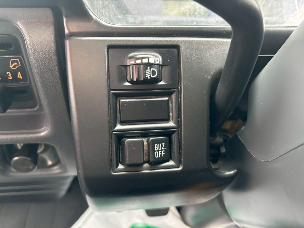 平成19年　いすゞ　エルフ　9.9ｍ高所作業車　FRPバケット　★張り出し不要アウトリガー・後方格納★（車検2年付）