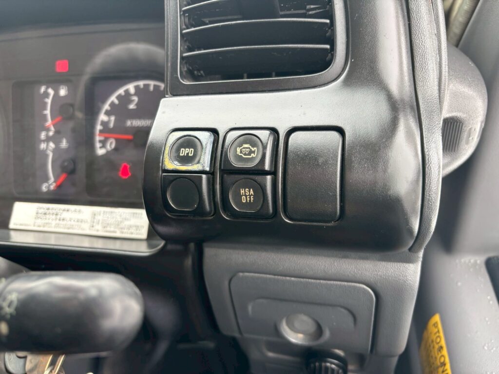 平成19年　いすゞ　エルフ　9.9ｍ高所作業車　FRPバケット　★張り出し不要アウトリガー・後方格納★（車検2年付）