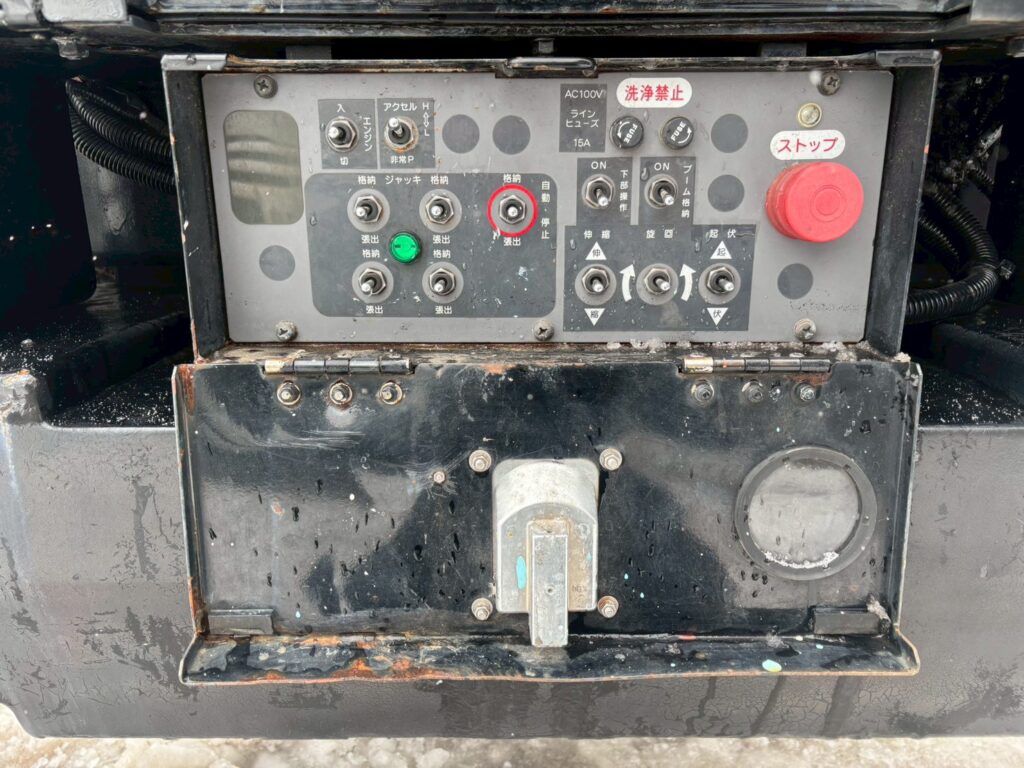 平成19年　いすゞ　エルフ　9.9ｍ高所作業車　FRPバケット　★張り出し不要アウトリガー・後方格納★（車検2年付）