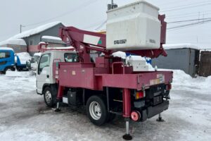 サムネイル: 平成19年　いすゞ　エルフ　9.9ｍ高所作業車　FRPバケット　★張り出し不要アウトリガー・後方格納★（車検2年付）