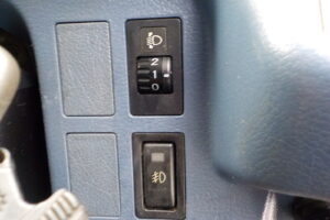 サムネイル: 平成20年　レンジャー 4ｔ4段クレーンロング　★ラジコン★フックイン★荷台内寸548㎝×211㎝★