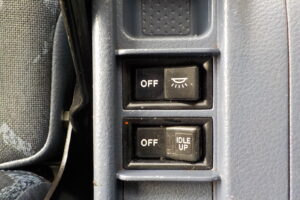 サムネイル: 平成20年　レンジャー 4ｔ4段クレーンロング　★ラジコン★フックイン★荷台内寸548㎝×211㎝★