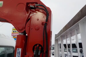 サムネイル: 平成20年　レンジャー 4ｔ4段クレーンロング　★ラジコン★フックイン★荷台内寸548㎝×211㎝★