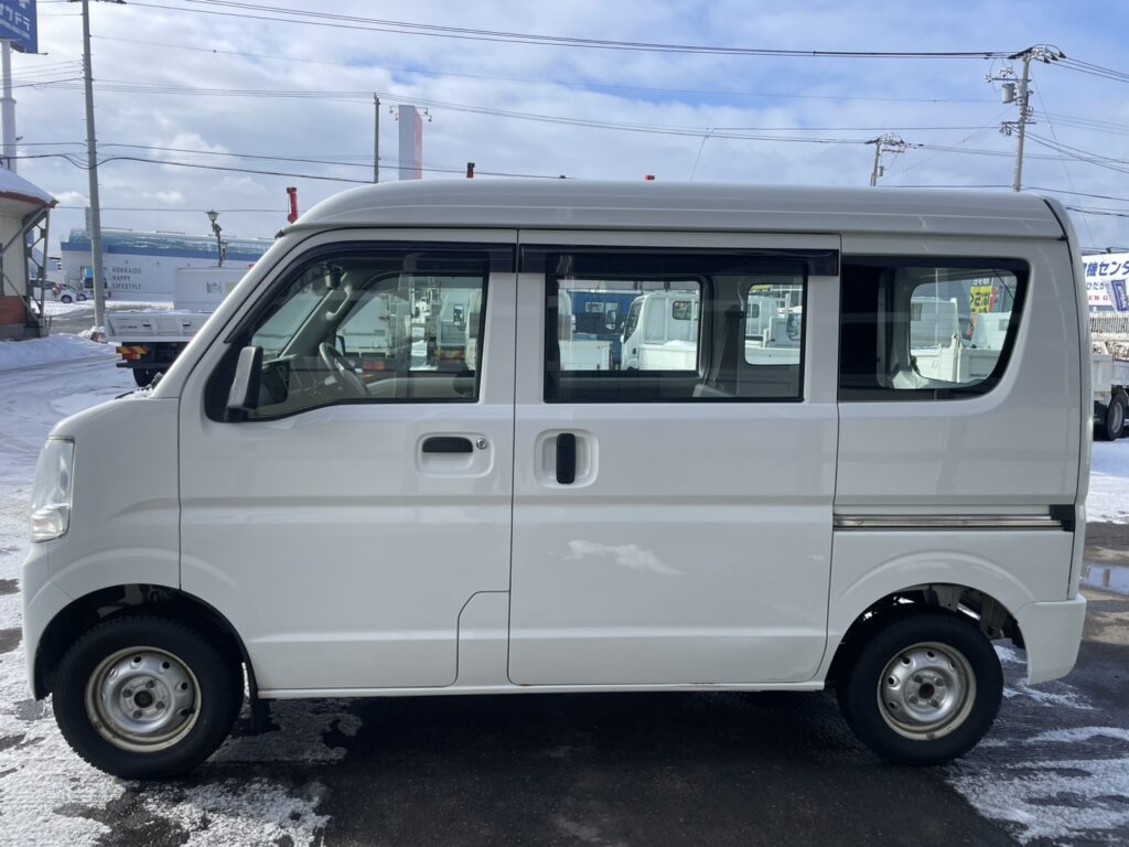 平成31年　エブリイ　PA　 4WD　車検令和9年2月