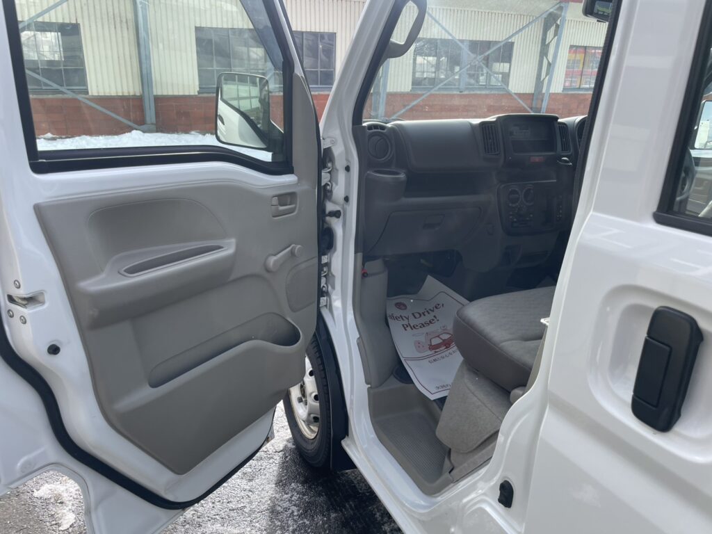 平成31年　エブリイ　PA　 4WD　車検令和9年2月