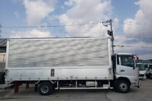 サムネイル: 【★北見店★】平成28年式UDトラックス　コンドル　アルミウィング　ワイドロング　◆札幌・江別・旭川・北見・釧路どこでも全国対応可能です！◆